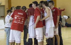 Oleggio Magic Basket gli avvesrari di sabato di Tramec Cento ore 21,00 palazzetto dello sport di cento 