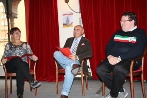da sx Claudia Tassinari Assessore alla Cultura di Cento, Giuliano Monari Presidente del Circolo della Stampa di Cento, Marco Cevolani Vice Presidente del sodalizio culturale centese