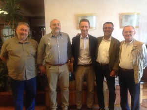 Nella foto da sx : Pier Paolo Busi (Pd), Piero Lodi (candidato sindaco), Marco Amelio (presidente Ascom Cento), Roberto Giacomini (segretario delegazione Ascom Cento), Paolo Bosi (consiglio Ascom Cento). 