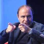 Bruno Vespa conduttore del programma Porta Porta polemiche anche su di lui