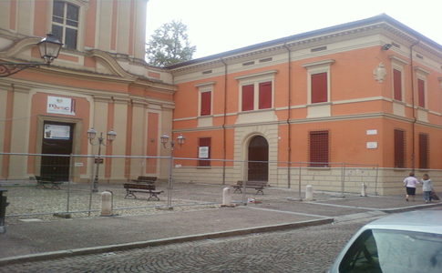 Veduta dell’auditorium San Lorenzo affianco del liceo