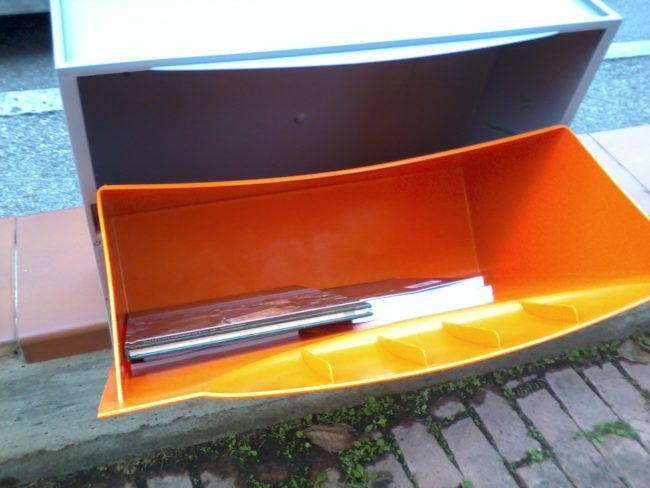 libreria mobile aperta