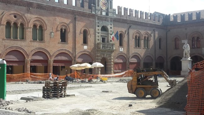 lavori piazza (1)