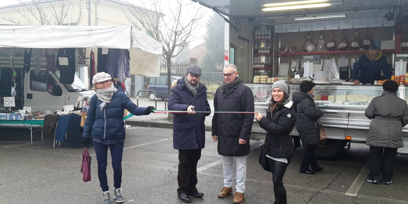 XII MORELLI DI CENTO (FE) HA IL SUO MERCATO SETTIMANALE INAUGURAZIONE