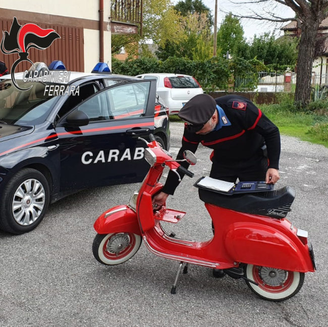 foto vespa ostellato
