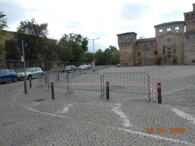 mercato Rocca3