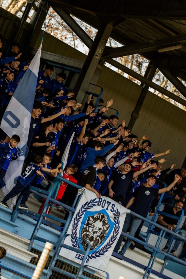 UN GRANDE PUBBLICO 12 ESIMO UOMO IN CAMPO PER LA CENTESE CALCIO