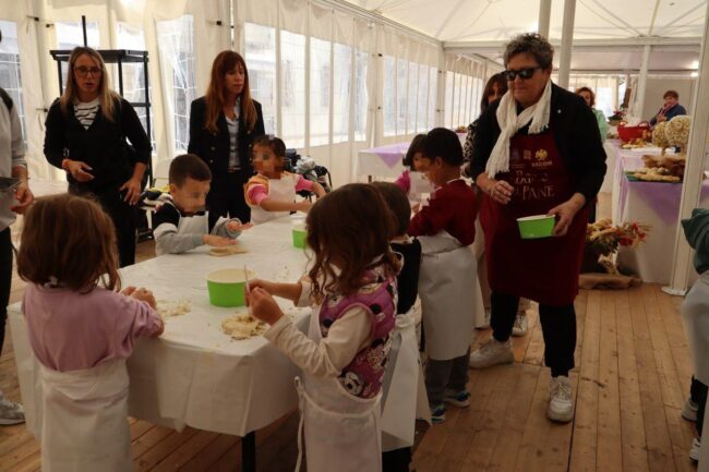 Laboratori bambini_pixel (1)