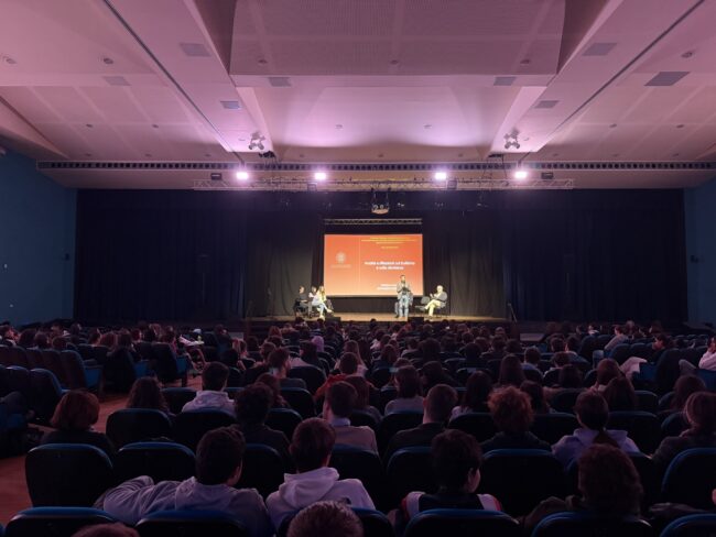 Pandurera studenti progetto bullismo